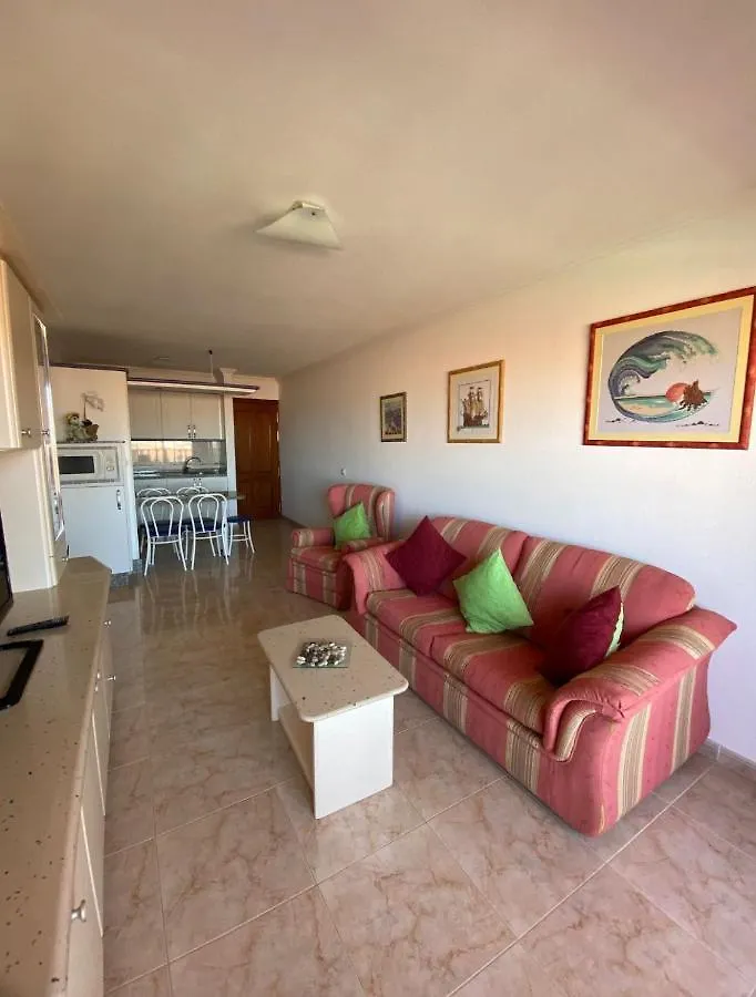 La Ola Apartment. Enjoy El Medano. 2 Bedrooms 0*, El Medano (Tenerife) Spain